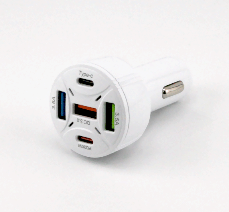 USB зарядно за кола с бързо зареждане (65W). Пет порта: два Type-C, три USB